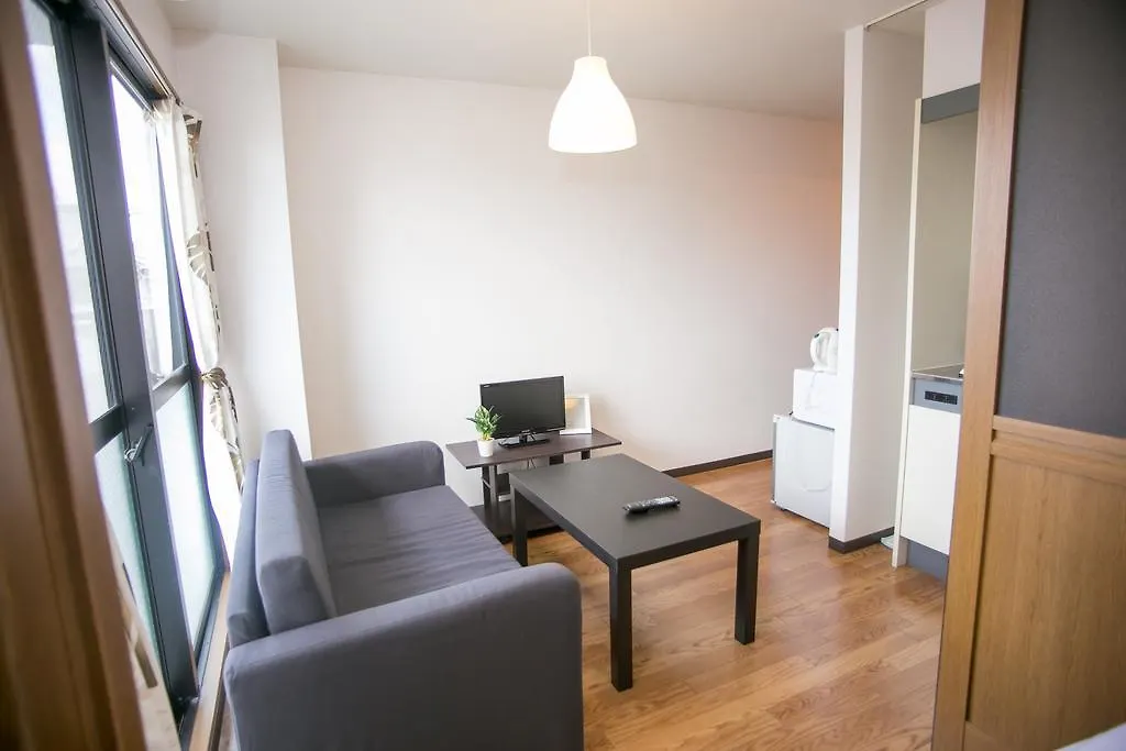 Kyoto Apartment Forest 0*,